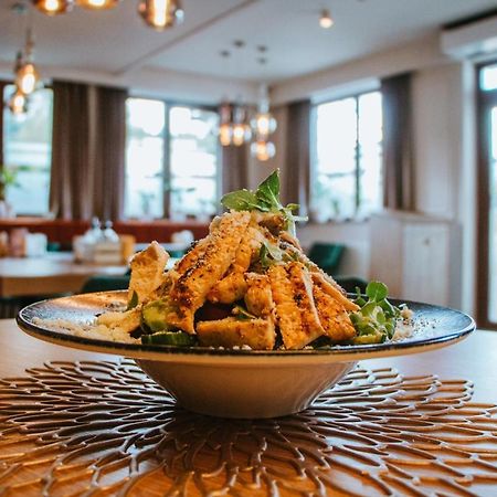Vila Calimanel Hotel Vatra Dornei Ngoại thất bức ảnh