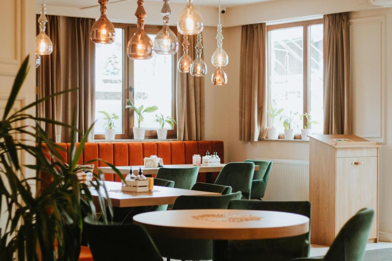 Vila Calimanel Hotel Vatra Dornei Ngoại thất bức ảnh